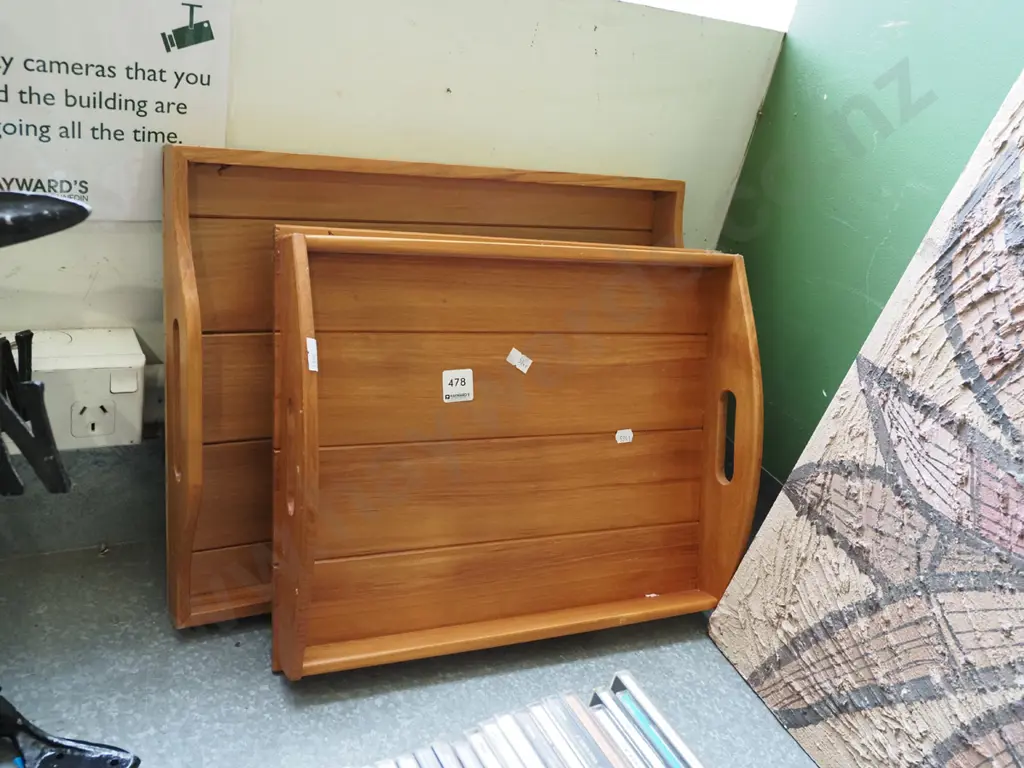 2x rimu trays W460 Image 1++