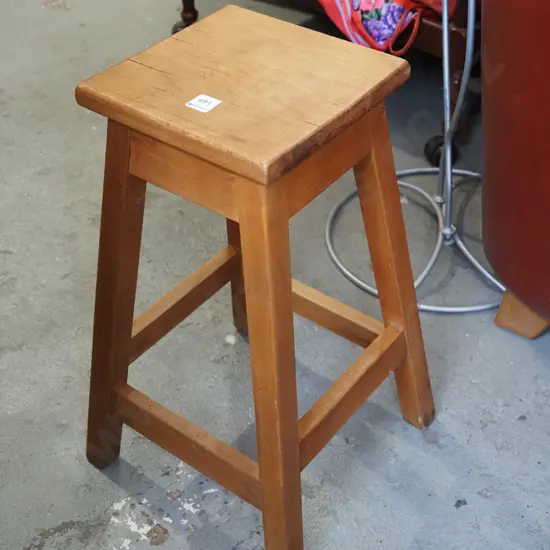 rimu wooden stool H530