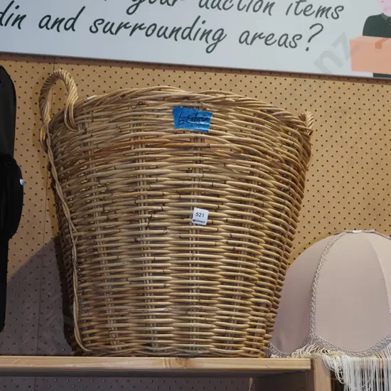 cane wood basket H540