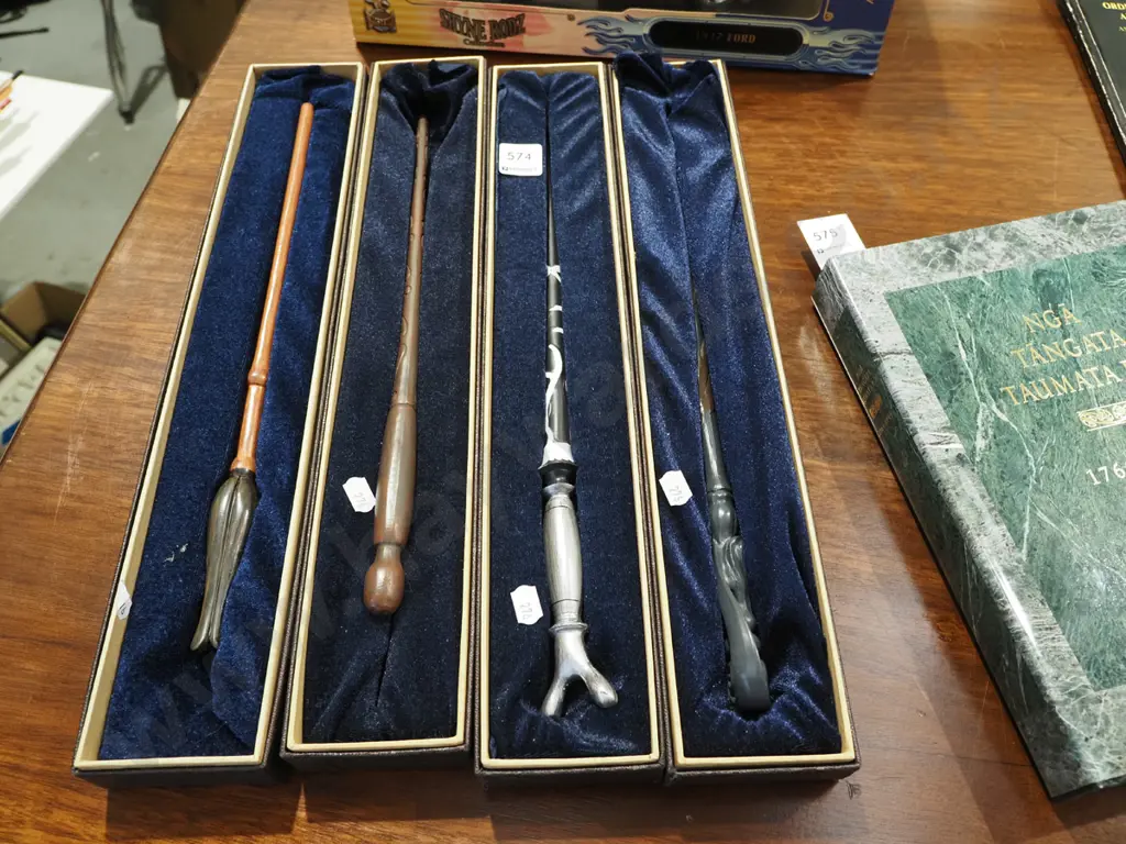 4x wands in boxes Image 1++