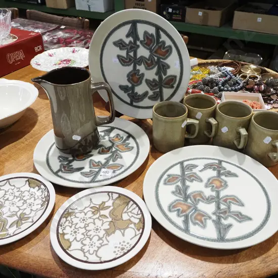 Crown Lynn Earthstone dinner plates, Savannah side plates, Temuka coffee cans etc