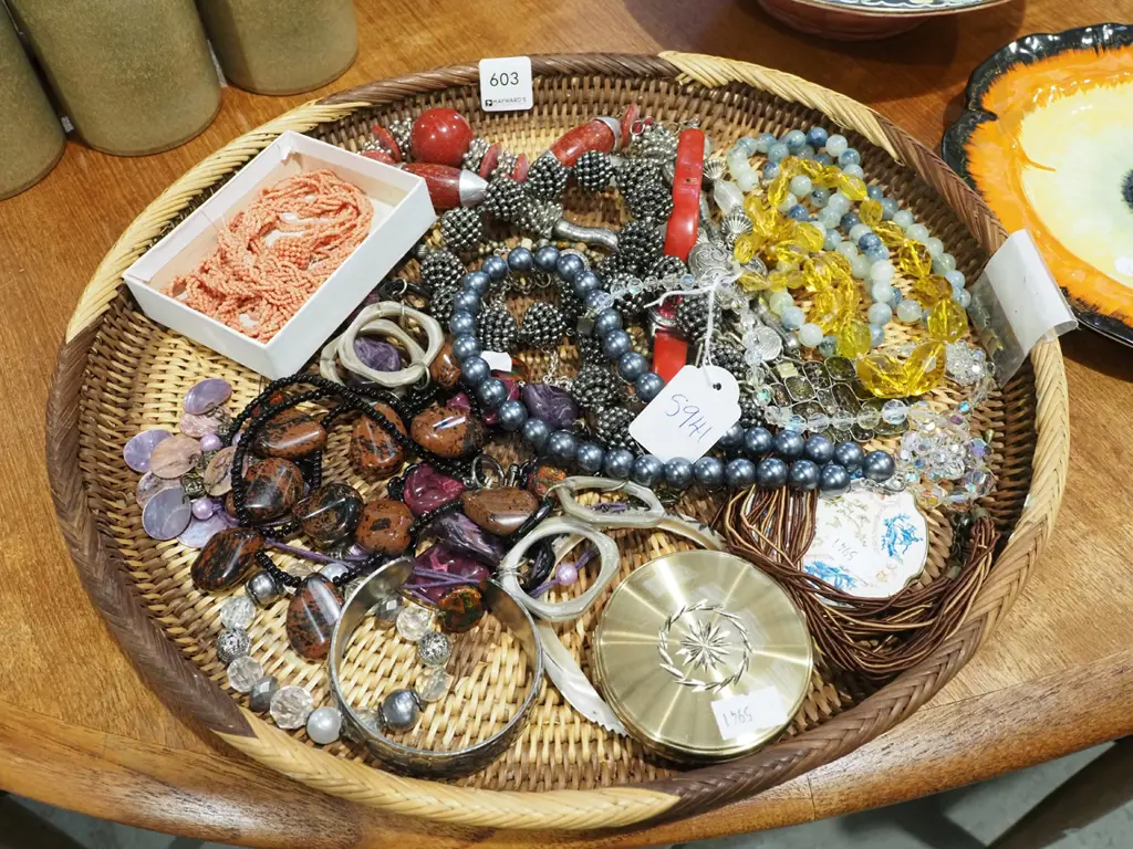 oval woven cane tray and costume jewellery Image 1++