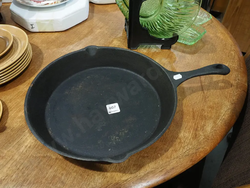 cast iron frying pan Diam395 Image 1++