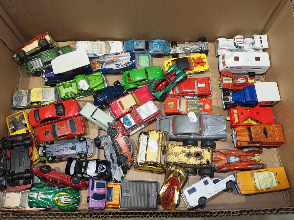 box of model vehicles Image 1++