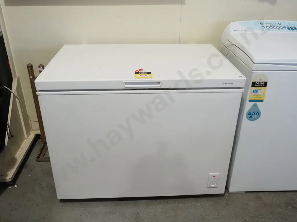 Westinghouse chest freezer H840 W1055 D730 Image 1++