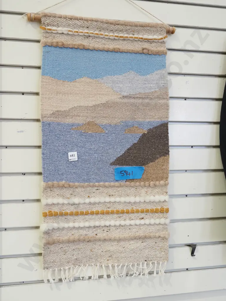 hand woven woollen wall hanging L720 Image 1++