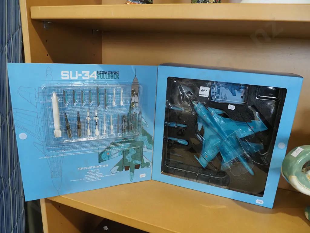 boxed model Russian Airforce plane Image 1++