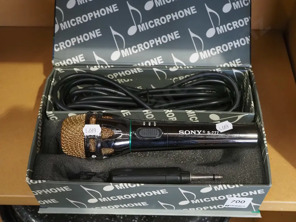 Sony S/777 microphone in original box Image 1++
