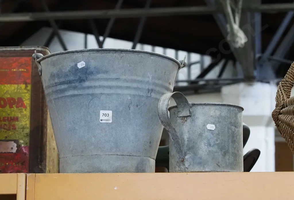 galvanised bucket H260, large cup Image 1++