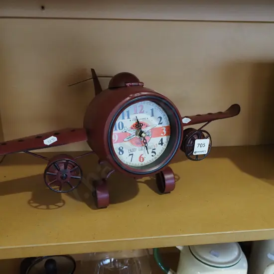 plane themed mantel clock - no glass face