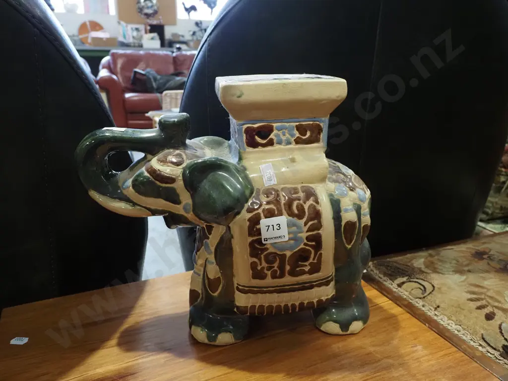 ceramic elephant plant stand H270 Image 1++