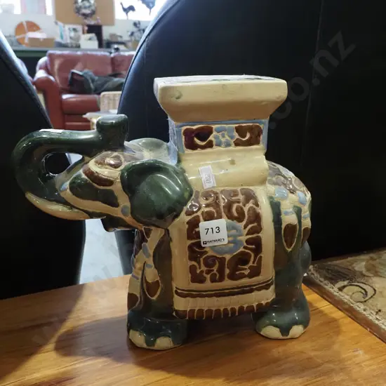 ceramic elephant plant stand H270