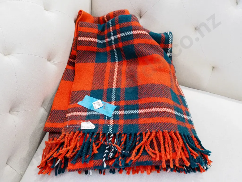 checked woollen travel blanket Image 1++