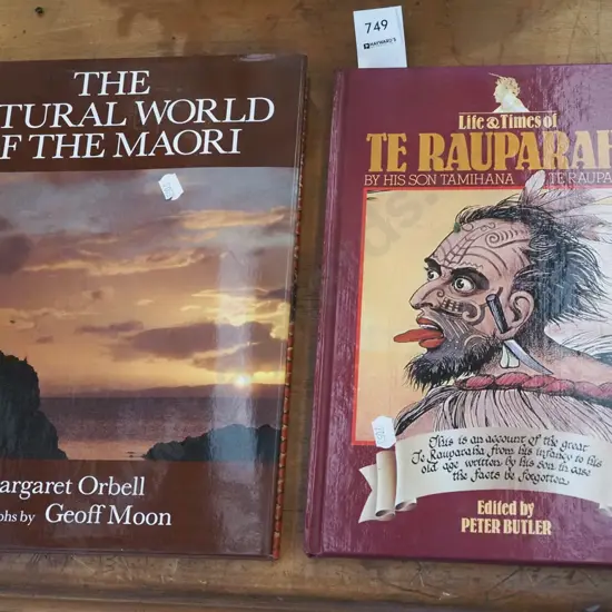 Natural World of the Maori, Te Tapuparaha books