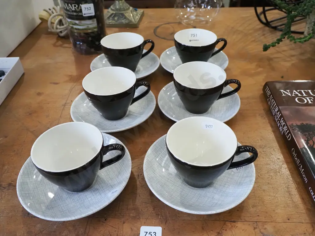 6x Fabrique cups and saucers Image 1++