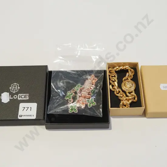 2x boxed costume bracelets 
