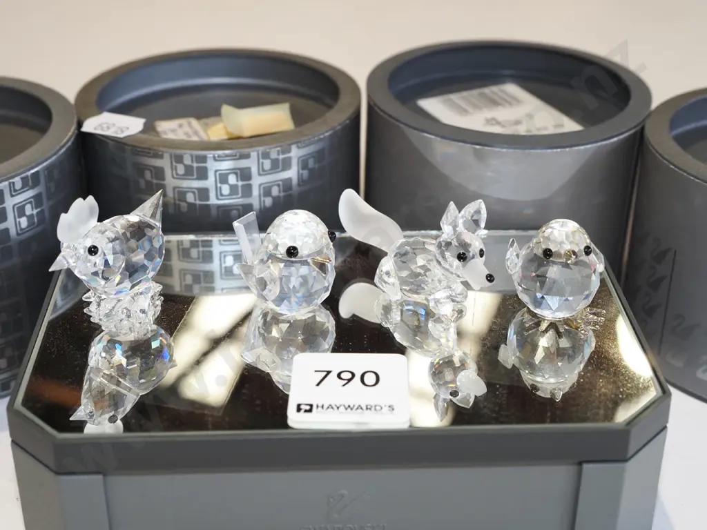 4x boxed Swarovski crystal miniature animals on mirrored glass stand Image 1++