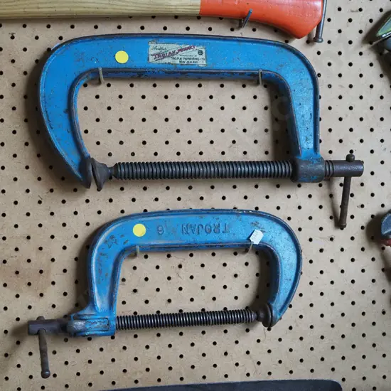 2x G clamps - yellow dots
