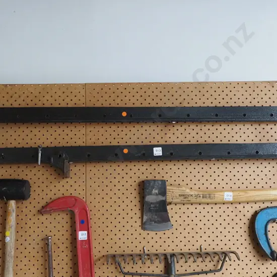 2x sash clamps L1220 - orange dots