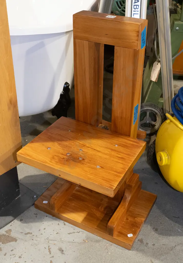 solid rimu wood carving stand Image 1++
