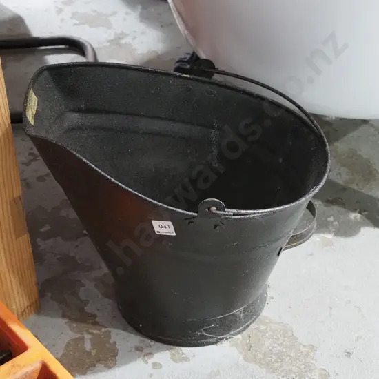 coal scuttle
