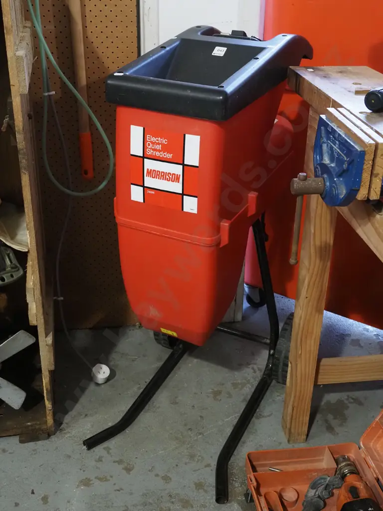 Morrison Electric Quiet garden shredder Image 1++