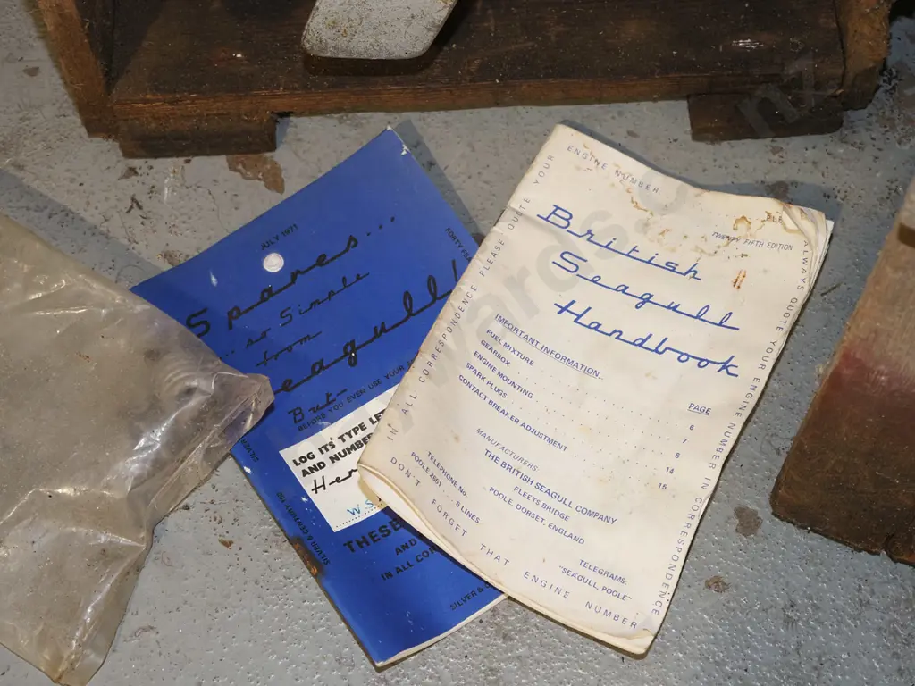 Seagull 9 speed outboard motor in original packing case - As Is No Returns Image 1++