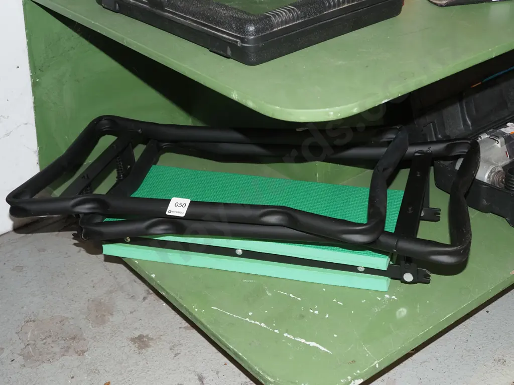 garden kneeler Image 1++