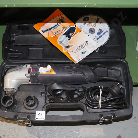 cased Renavator multi tool