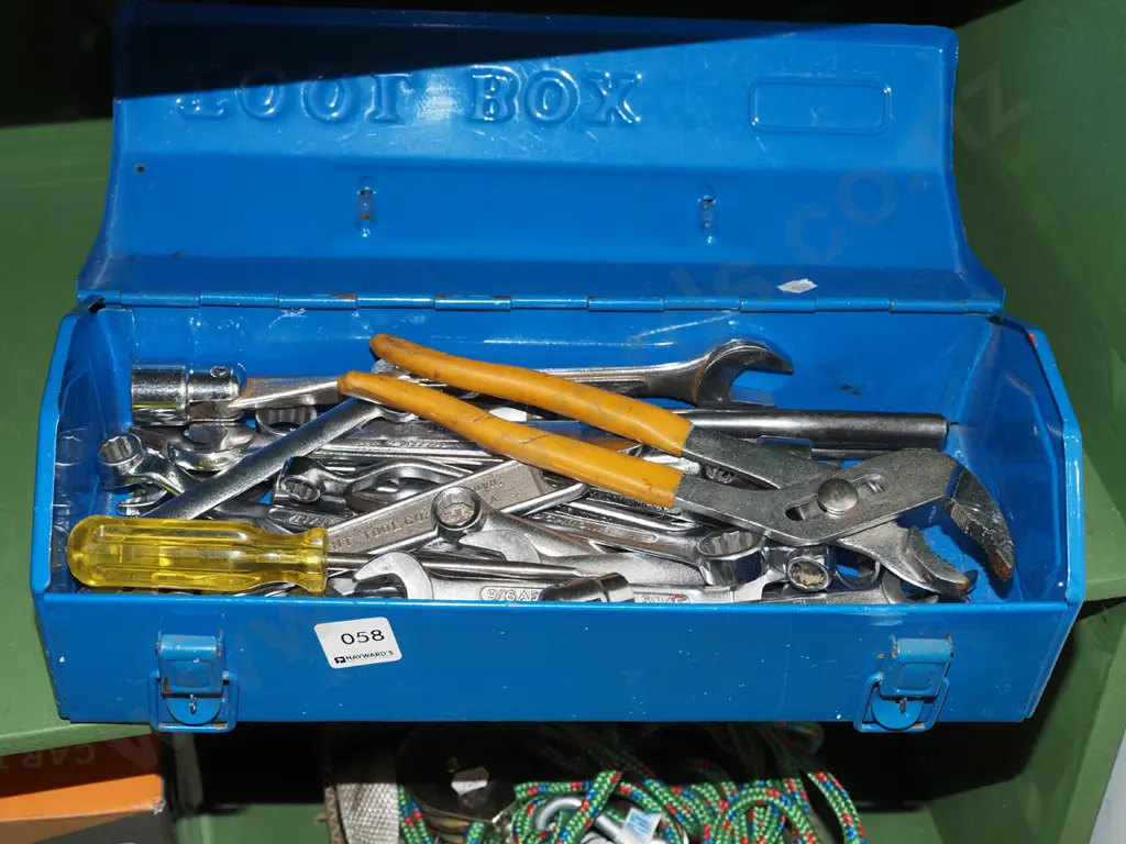 blue metal tool box; spanners, wrenches etc Image 1++