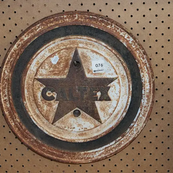 cast metal Caltex in ground fuel tank cap Diam320