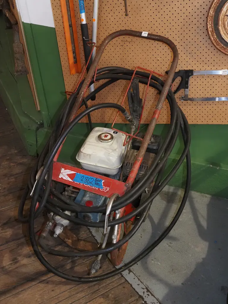 4 stroke water blaster Image 1++