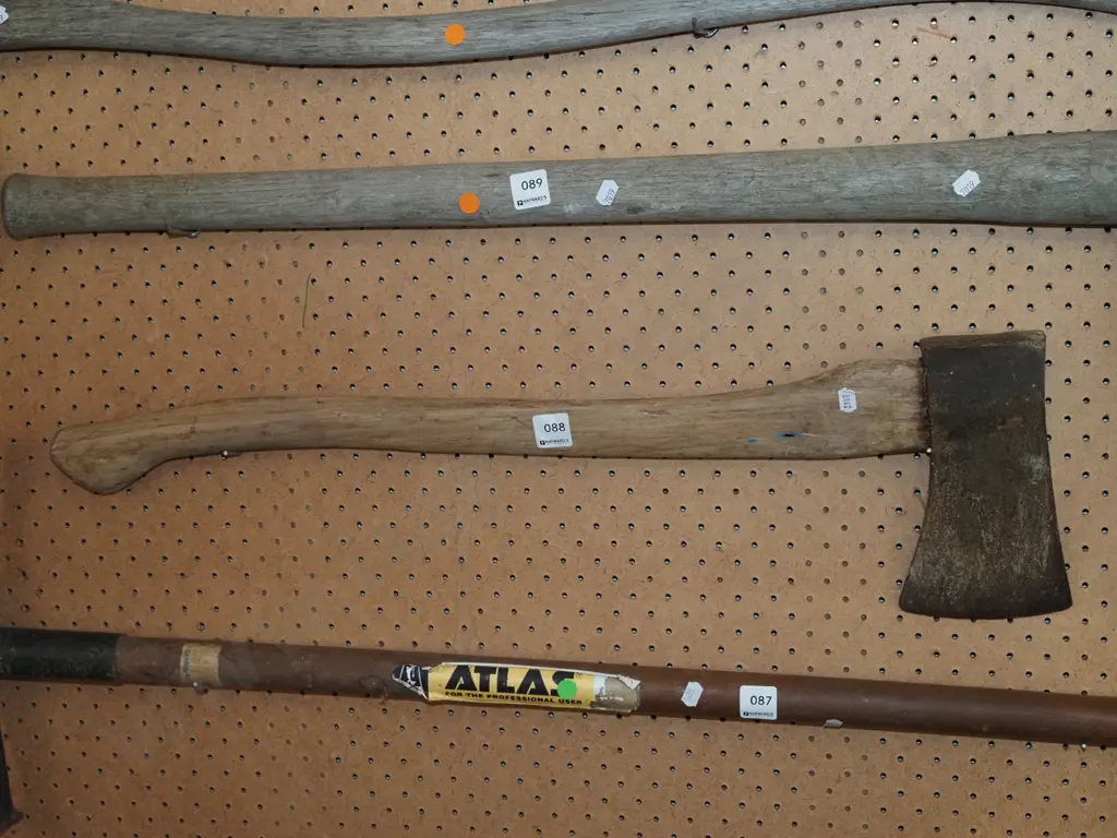 wooden handled axe Image 1++