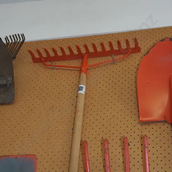 Atlas garden rake