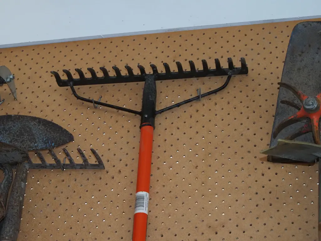 Atlas plastic handled garden rake Image 1++