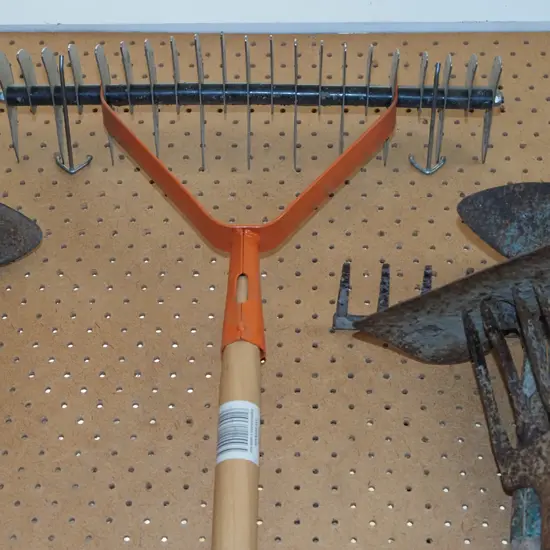 Atlas lawn scarifier