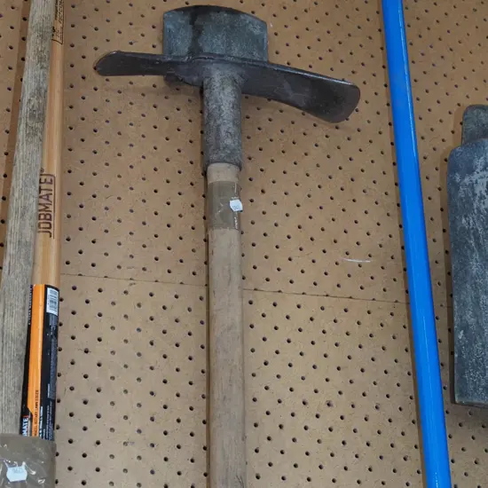 mattock, lawn edger