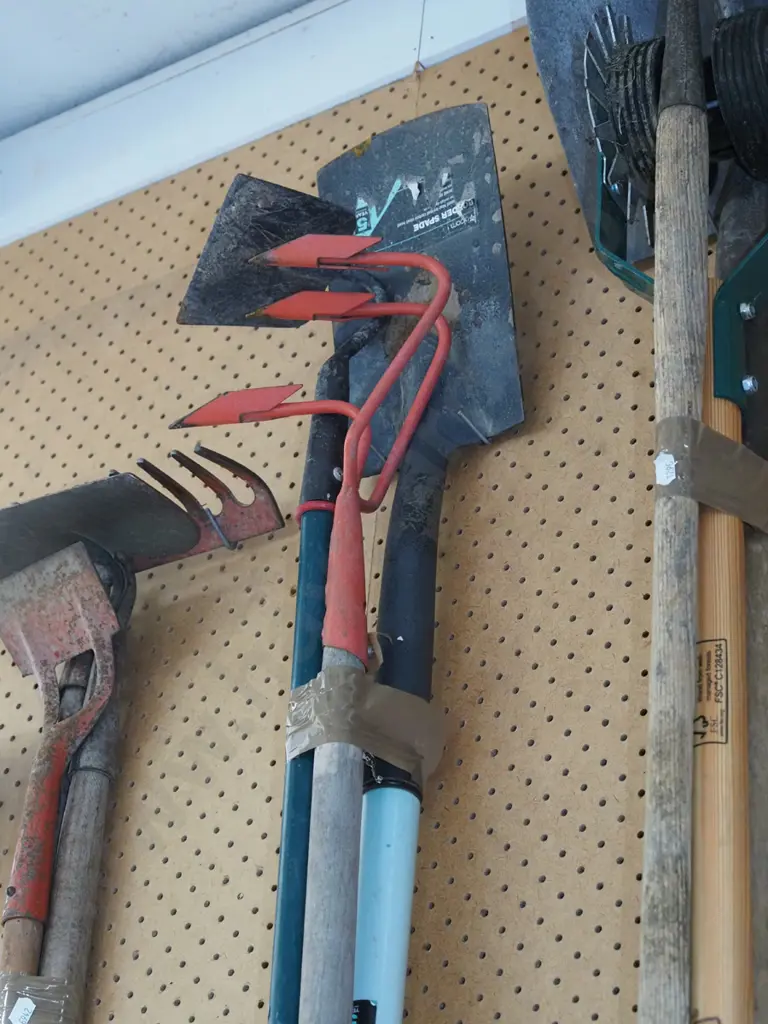 cultivator, hoe, spade Image 1++