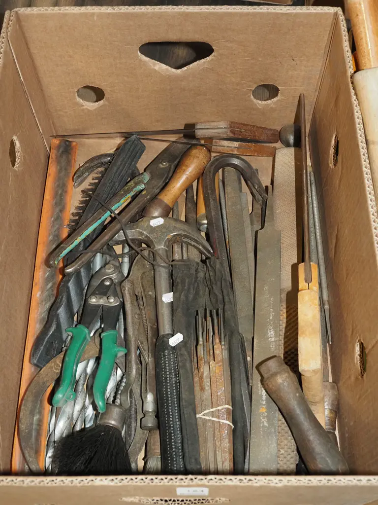 box; hand saw, files, tin snips etc Image 1++