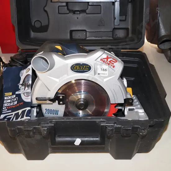 GMC skilsaw in carry case