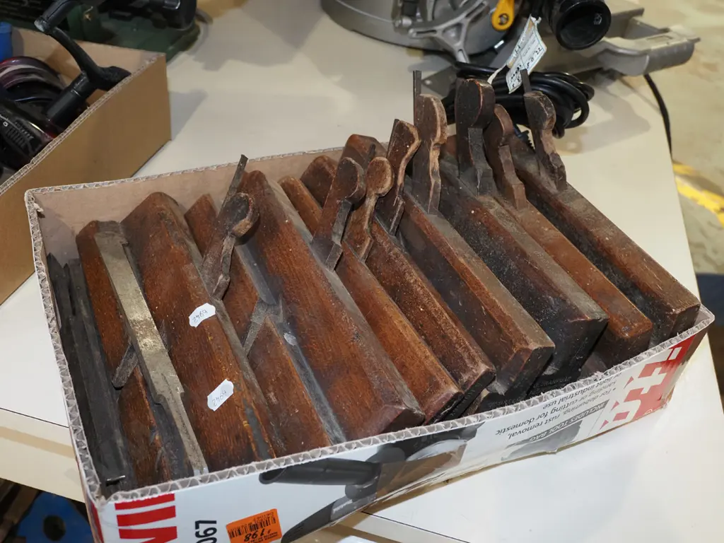 box of vintage moulding planes Image 1++