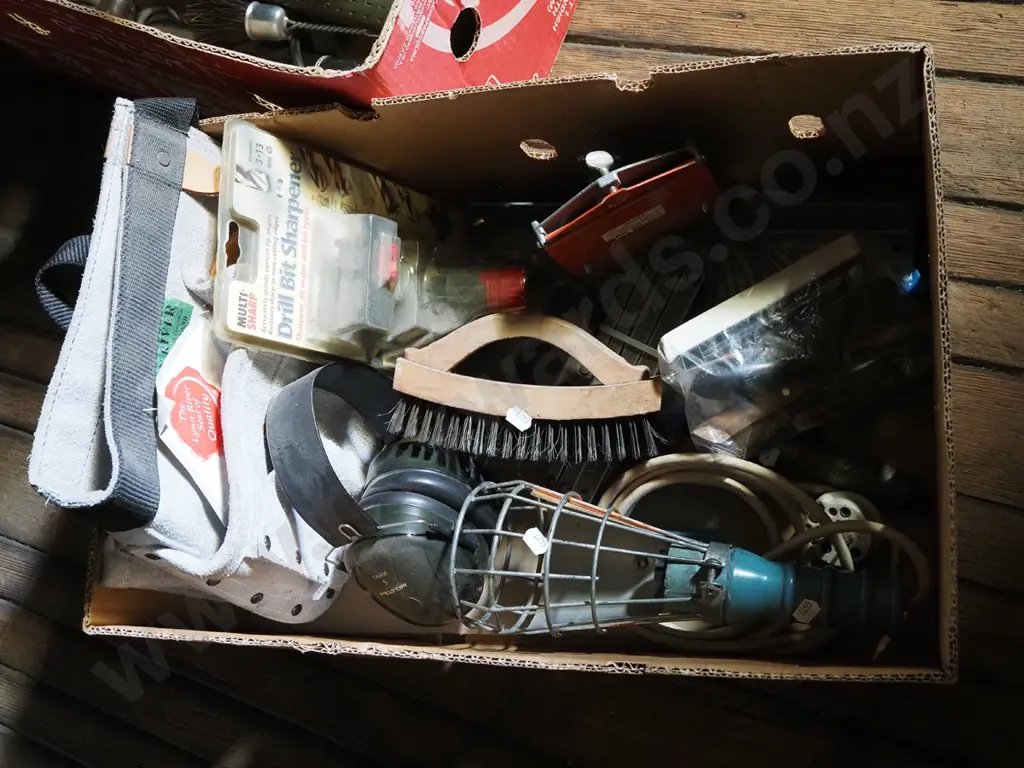 box; ear muffs, builder's belt, trouble light etc Image 1++