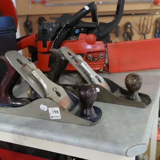 Record 4.5 and Stanley 5 hand planes