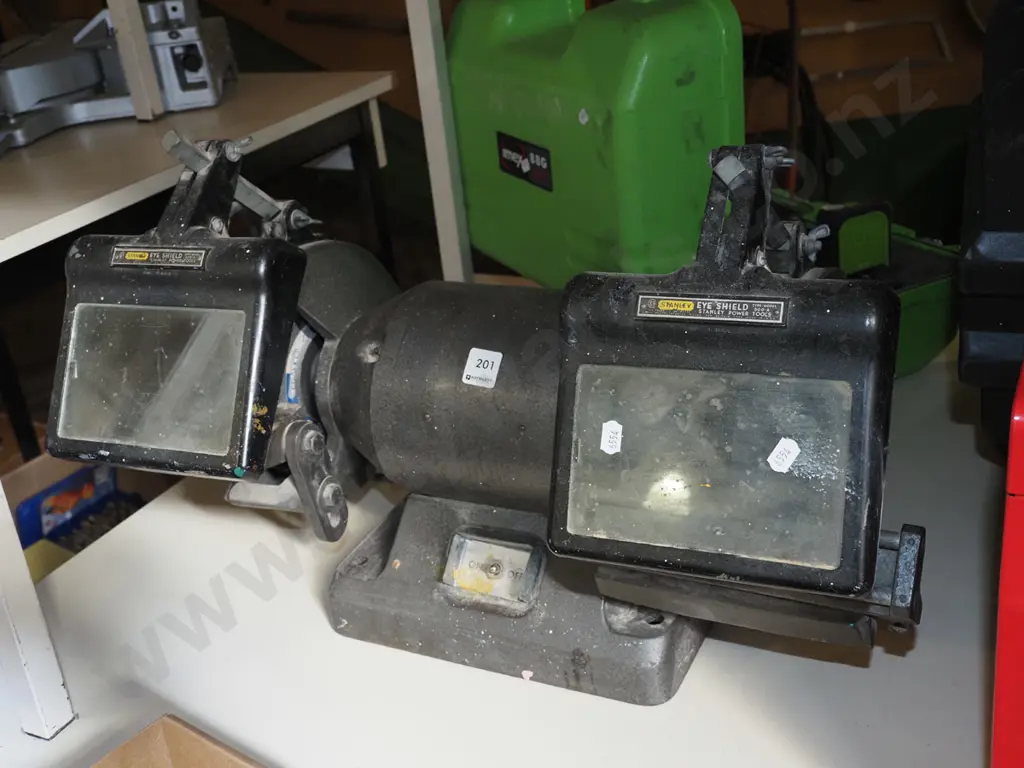 large Stanley bench grinder Image 1++