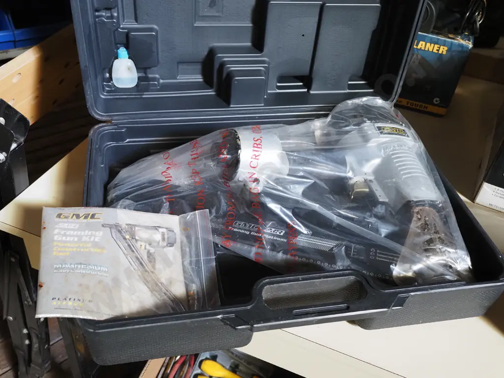 GMC cased air powered nail gun Image 1++
