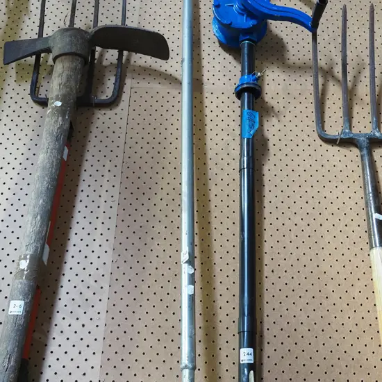 hand operated post hole borer Hole Diam200