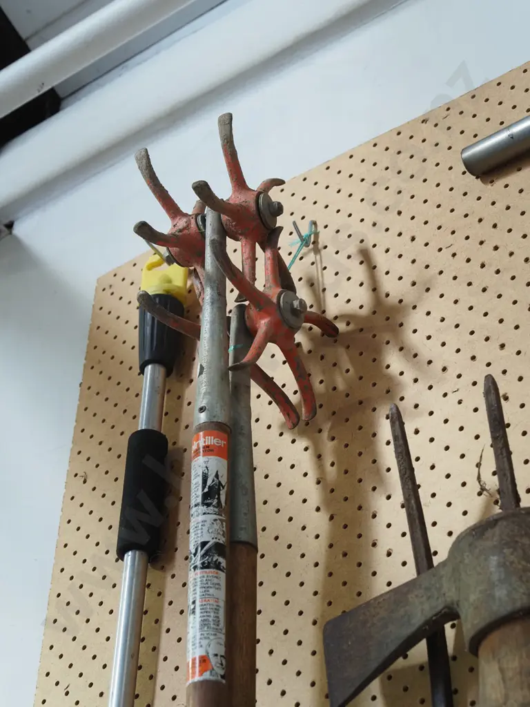 2x garden cultivators Image 1++