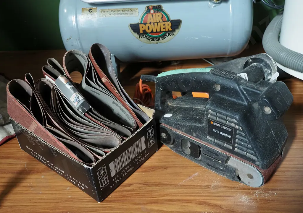 Black and Decker belt sander and sanding belts - English plug needs replacing Image 1++