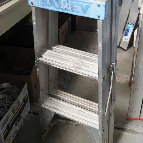 Bailey 2 step alumimium ladder
