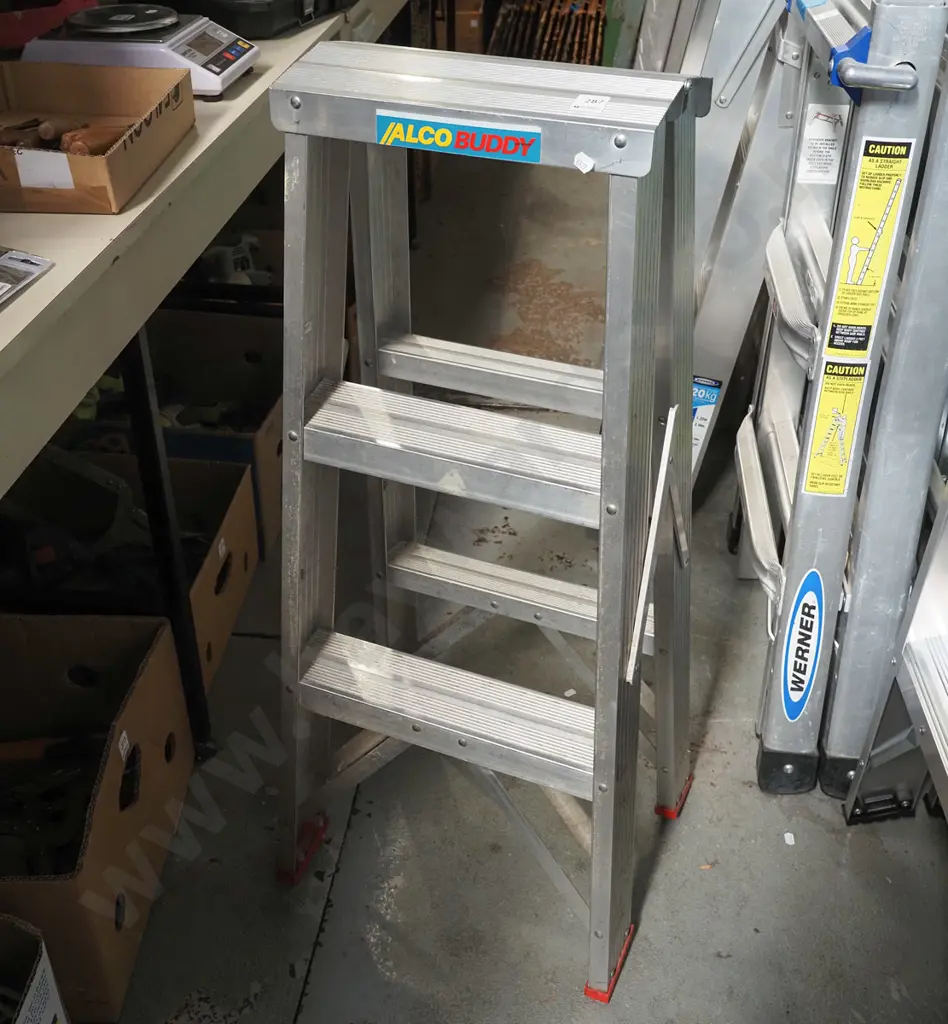 Alco 2 step aluminium ladder Image 1++